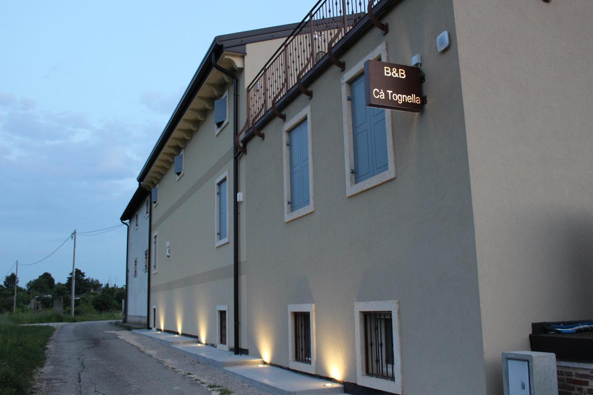 Bed And Breakfast Ca Tognella Pescantina Exterior foto